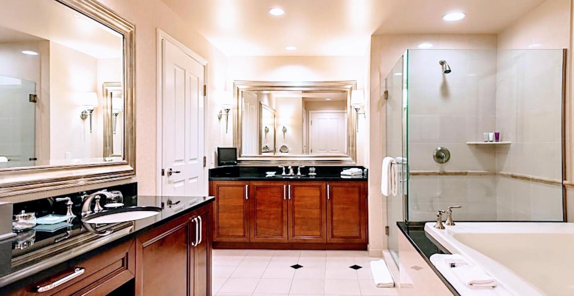 Strip & Sphere View - Separate Living Room - 2 Full Bath - Full Kitchen - Balcony - 900 Sqft - Mgm Signature 라스베이거스 외부 사진